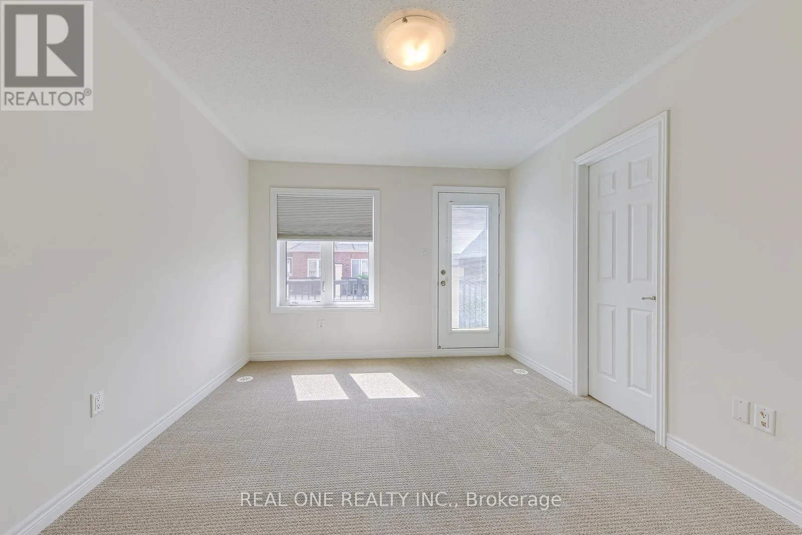 3084 EBERLY WOODS DRIVE