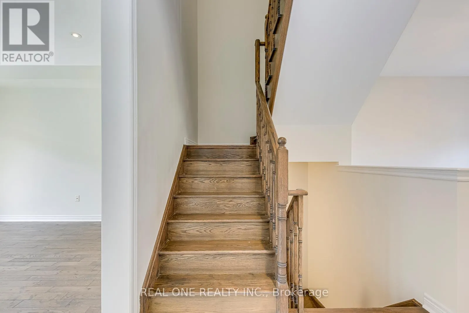 3084 EBERLY WOODS DRIVE