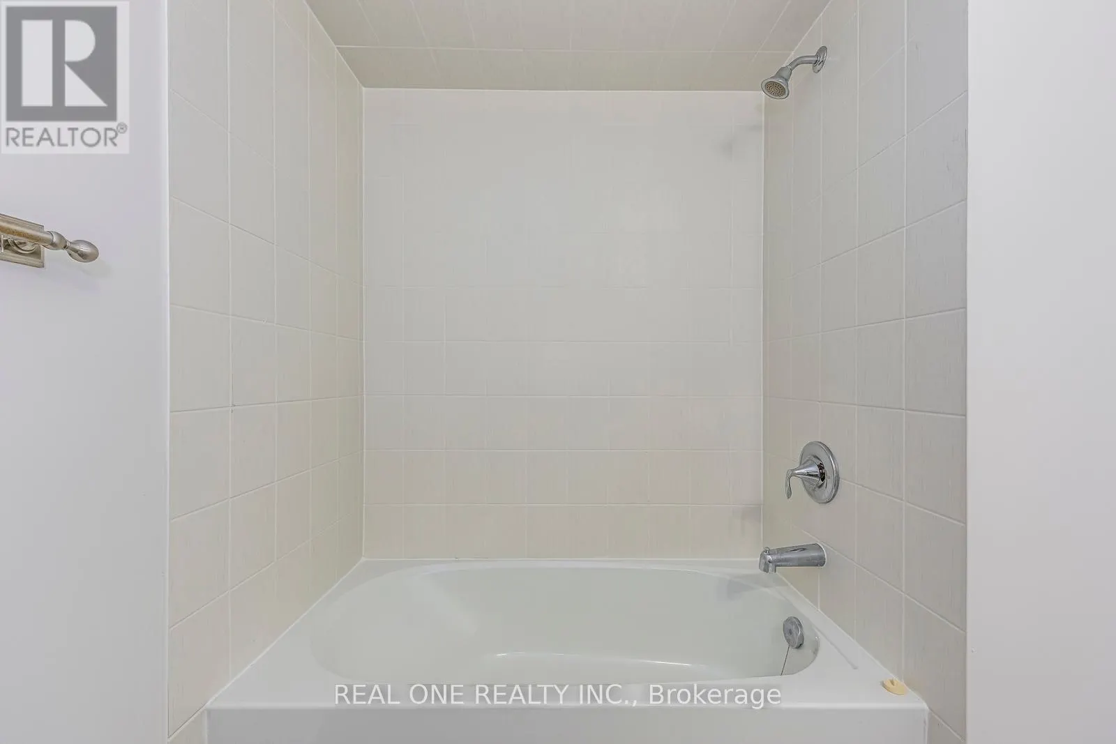 3084 EBERLY WOODS DRIVE