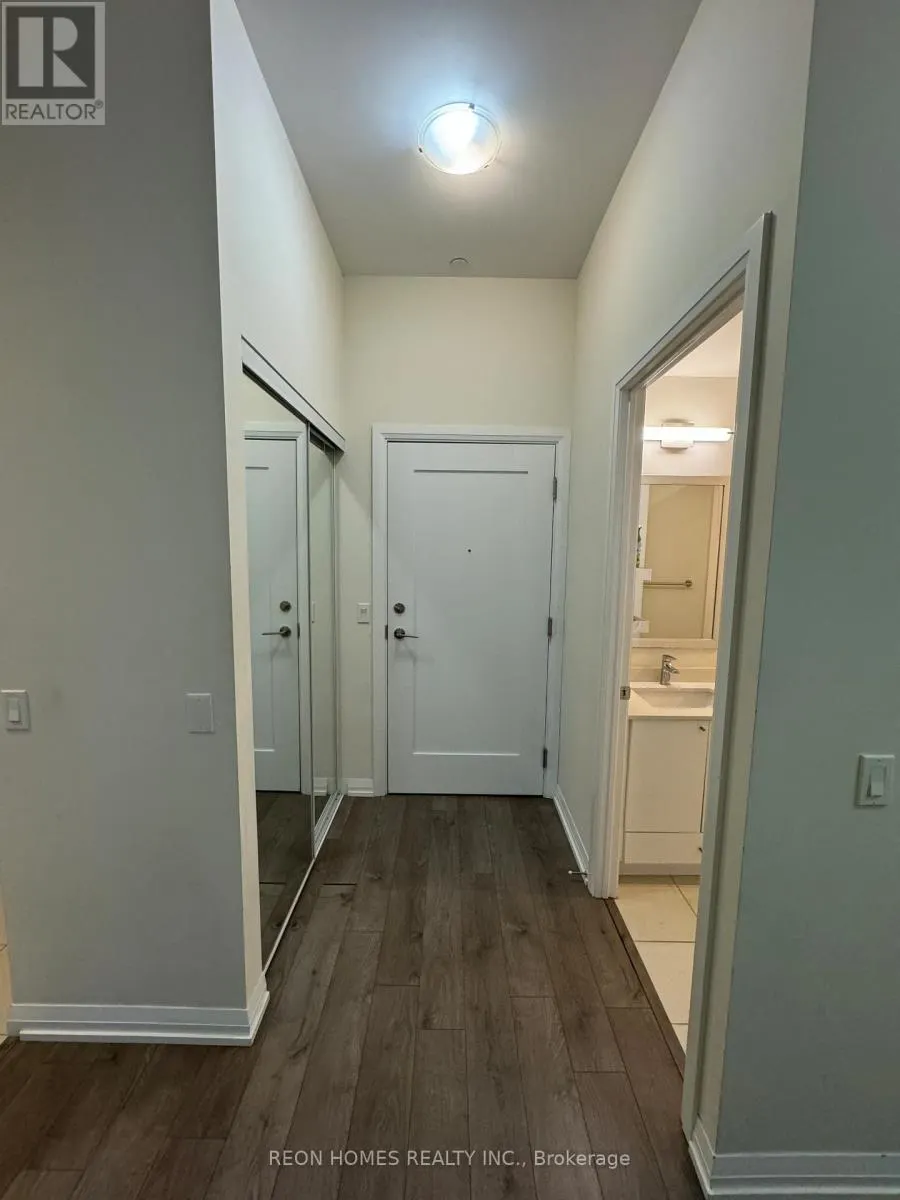 114 - 35 WATERGARDEN DRIVE