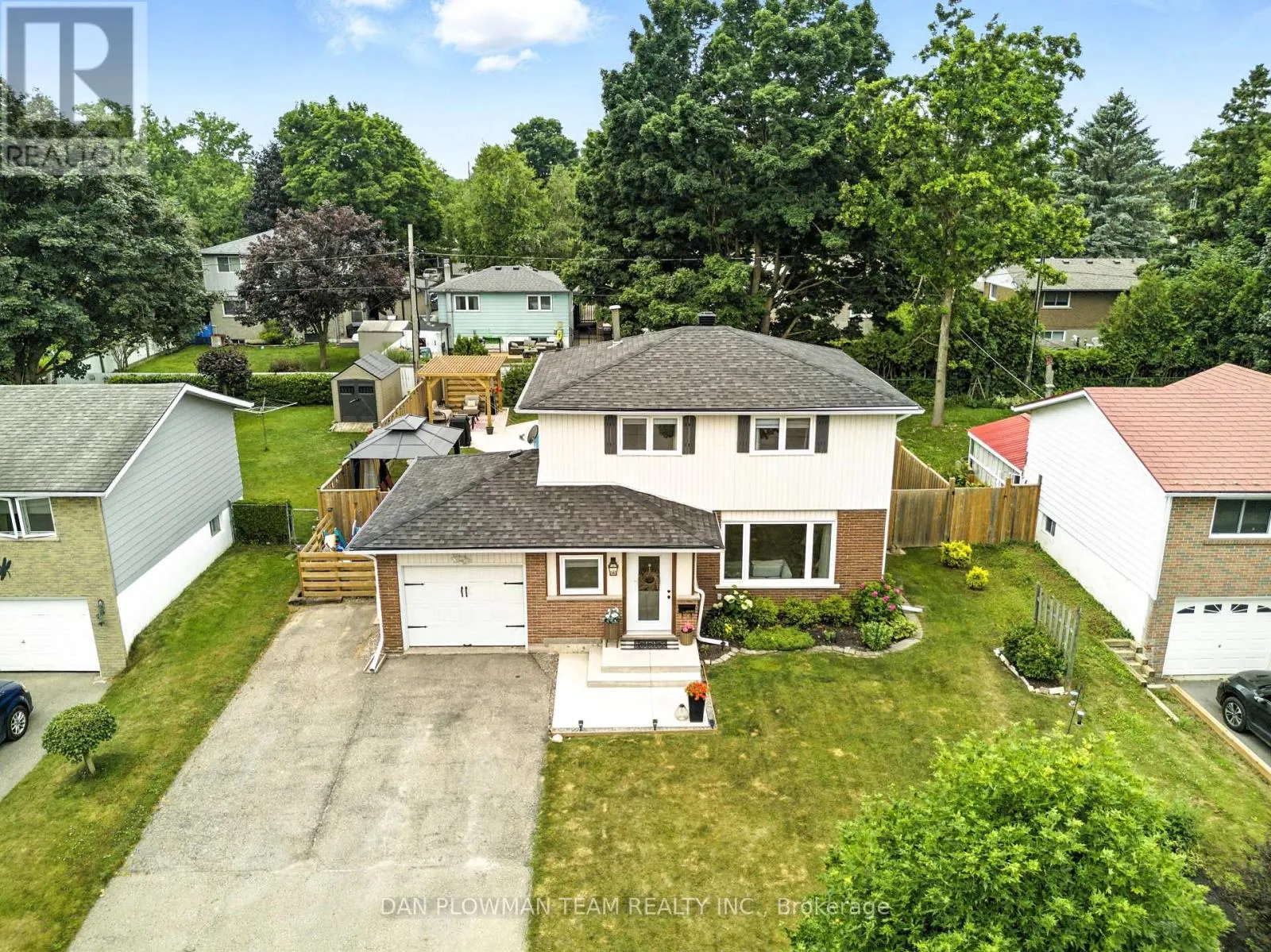 36 HEWITT STREET