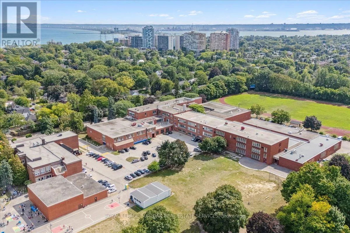 1424 ALFRED CRESCENT