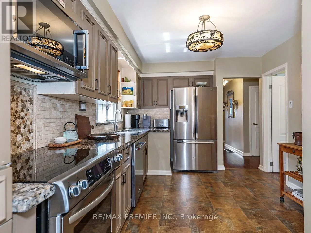 2894 WESTON ROAD
