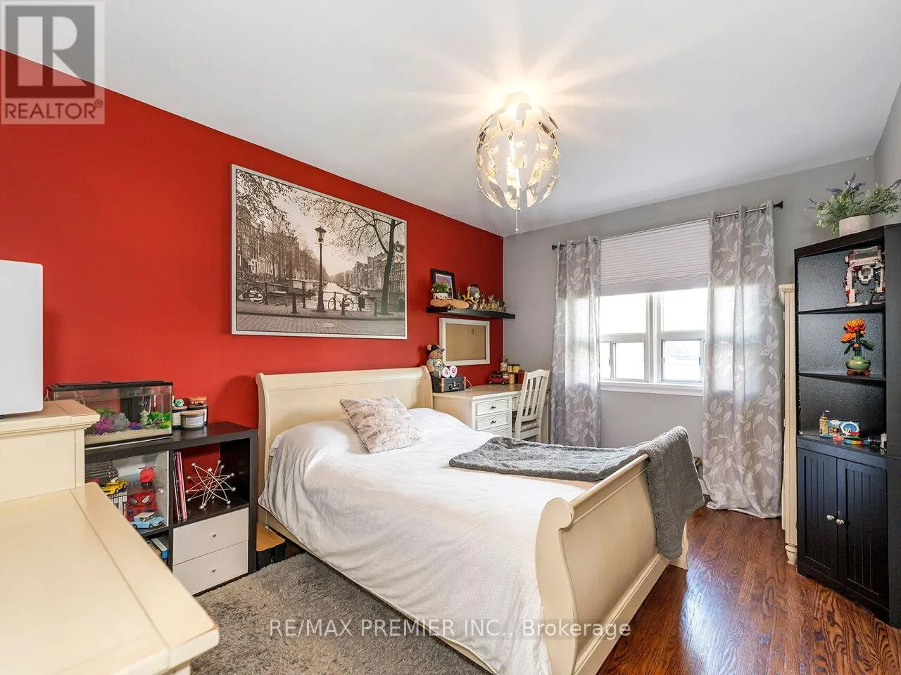 2894 WESTON ROAD