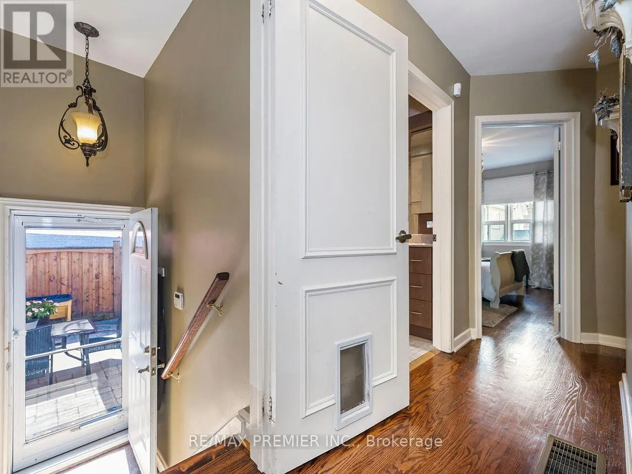 2894 WESTON ROAD