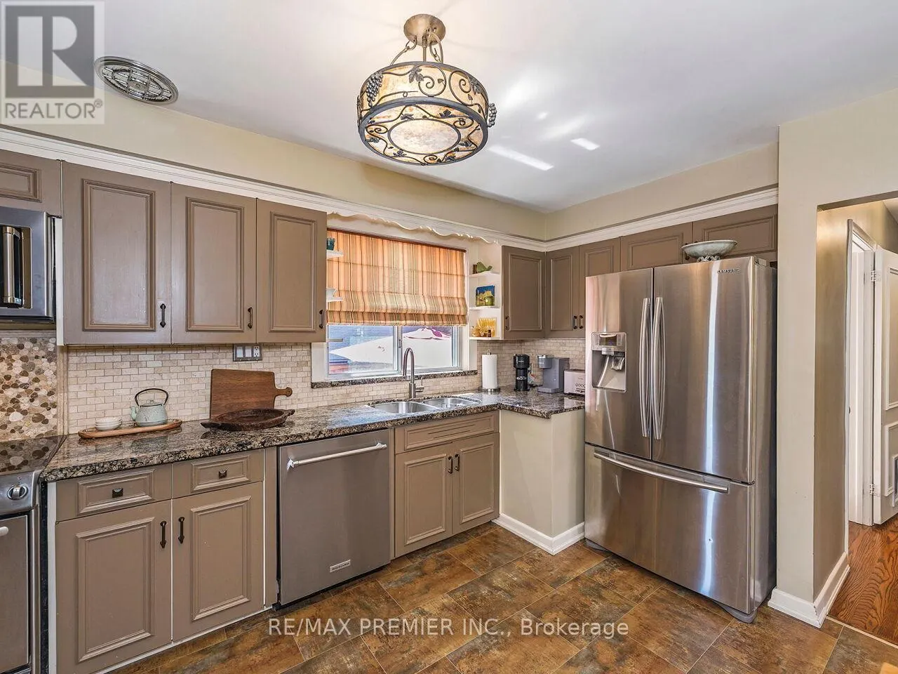 2894 WESTON ROAD