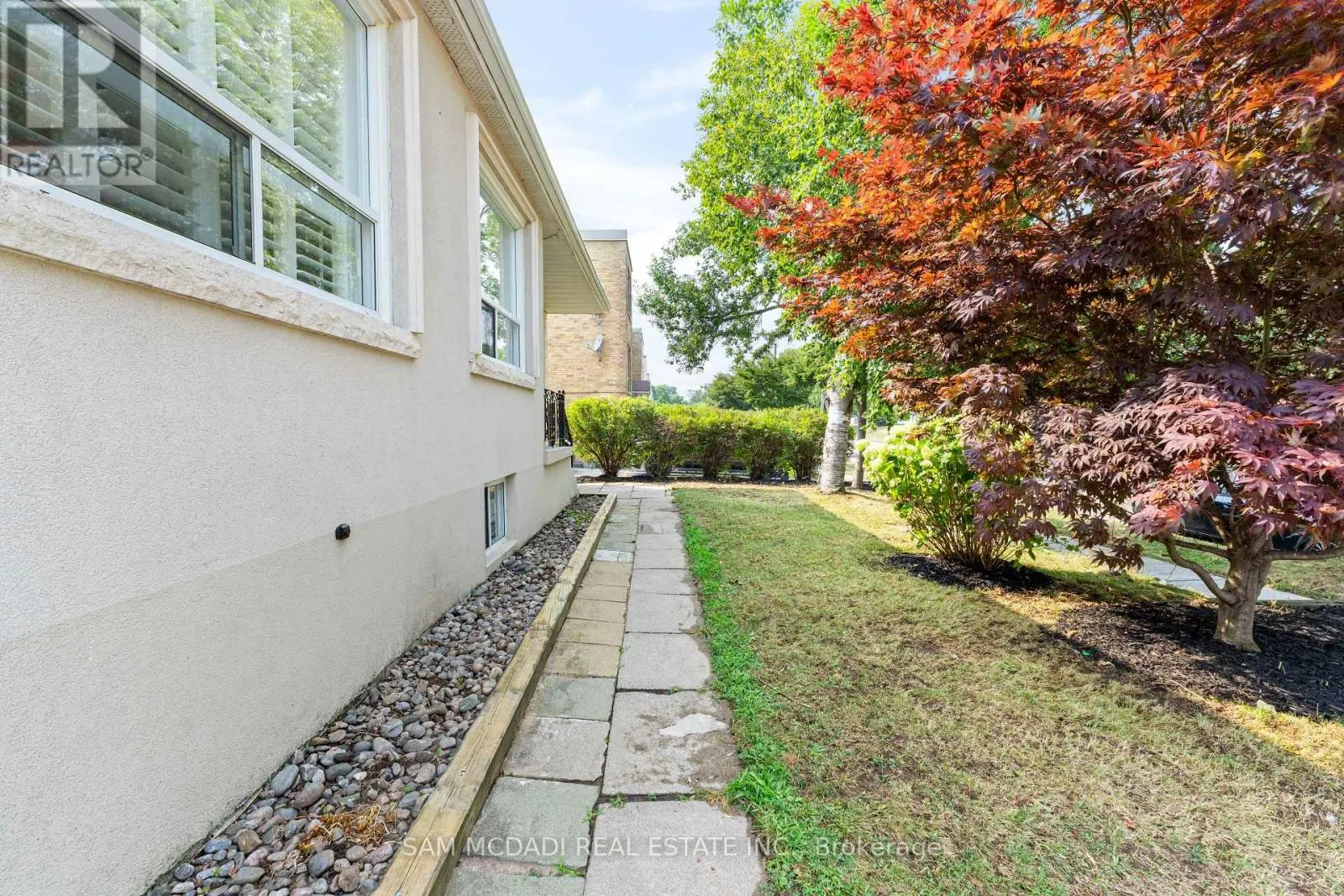 158 FELAN AVENUE