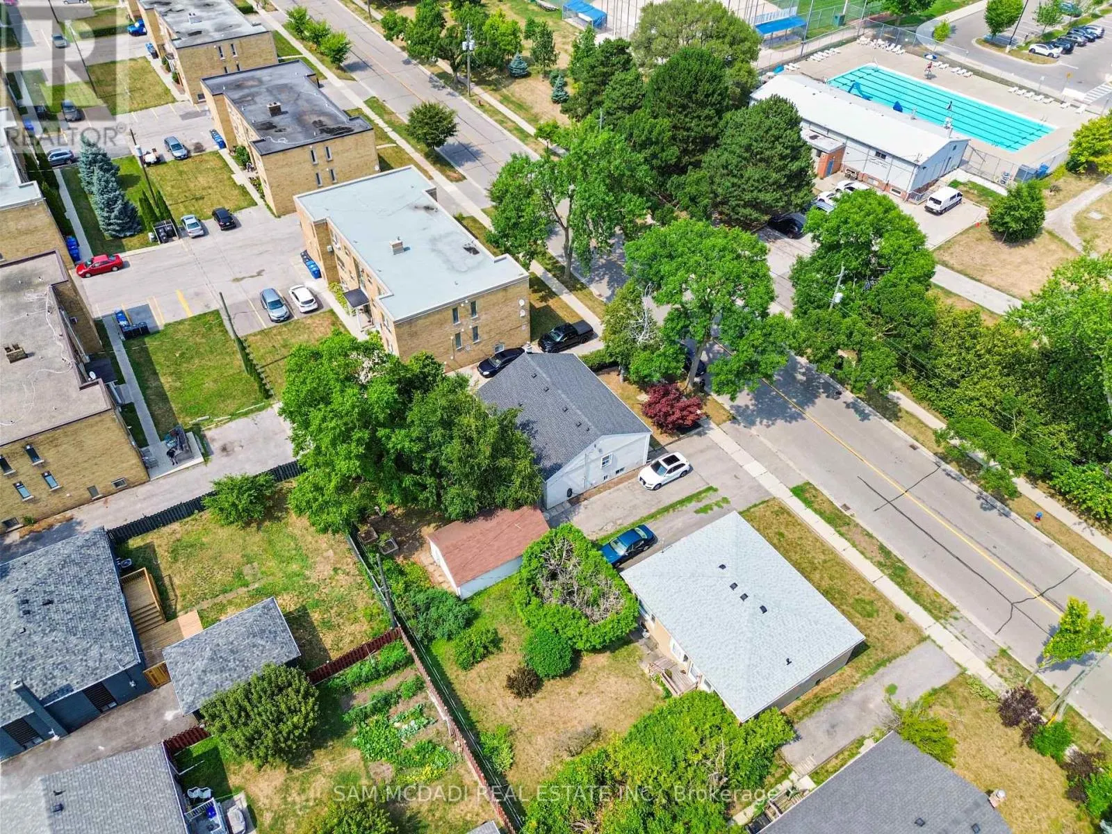 158 FELAN AVENUE