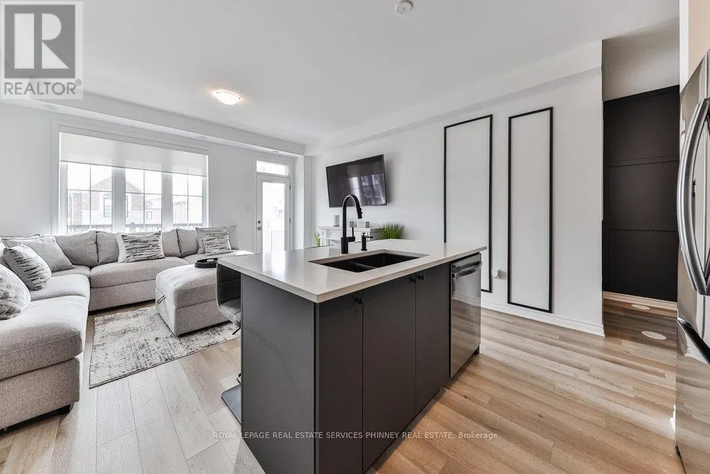 1841 THAMES CIRCLE