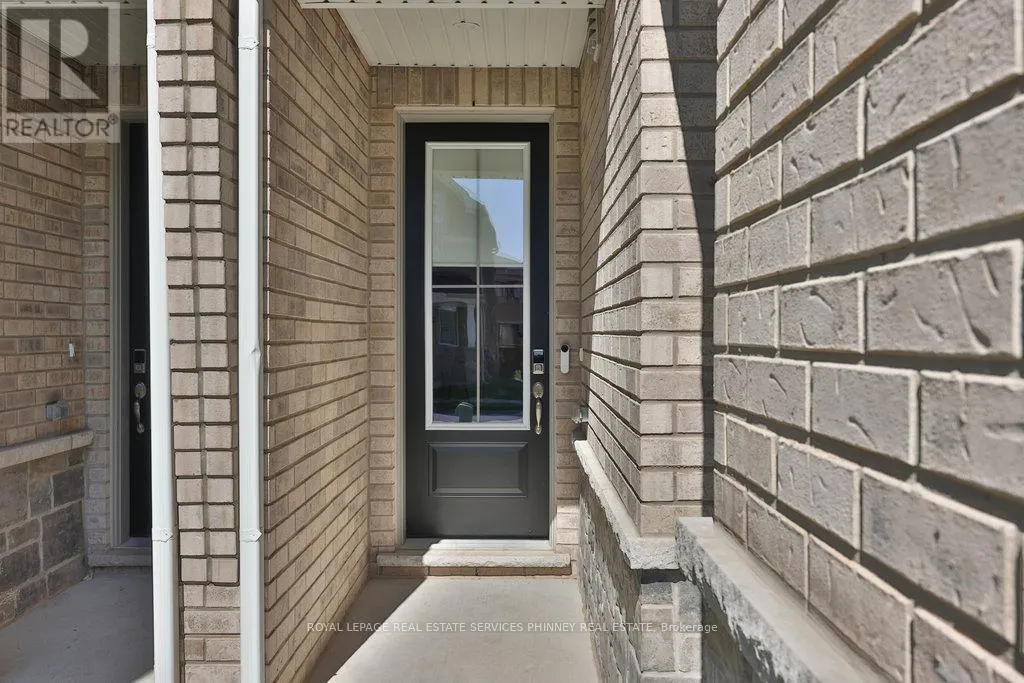 1841 THAMES CIRCLE