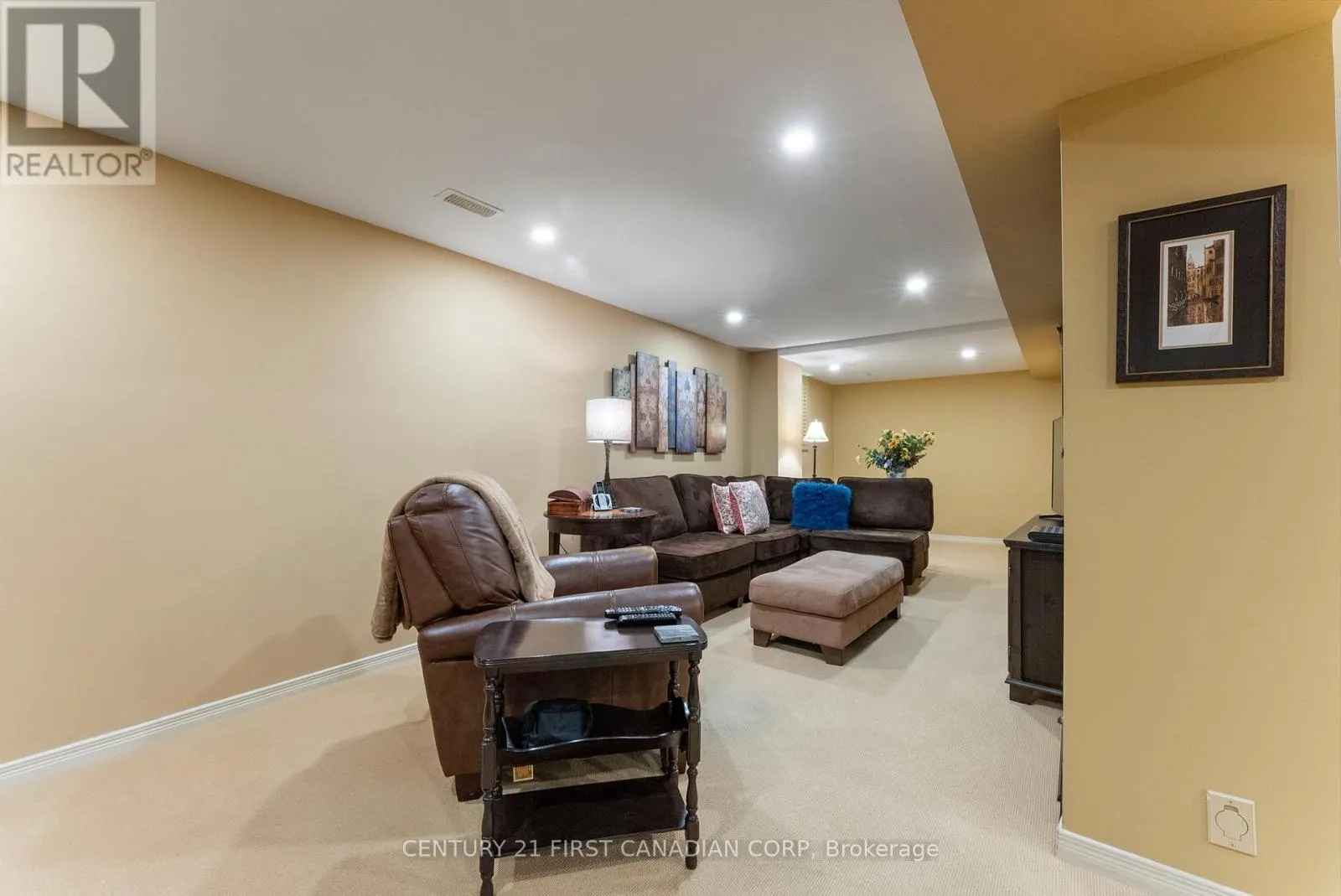 1224 NATHANIEL CRESCENT