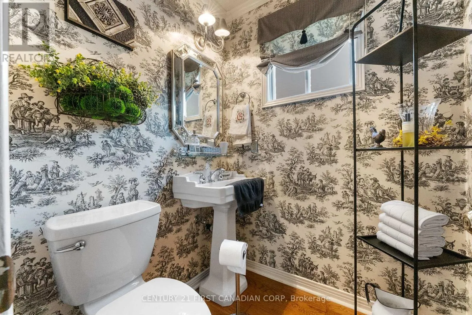 1224 NATHANIEL CRESCENT