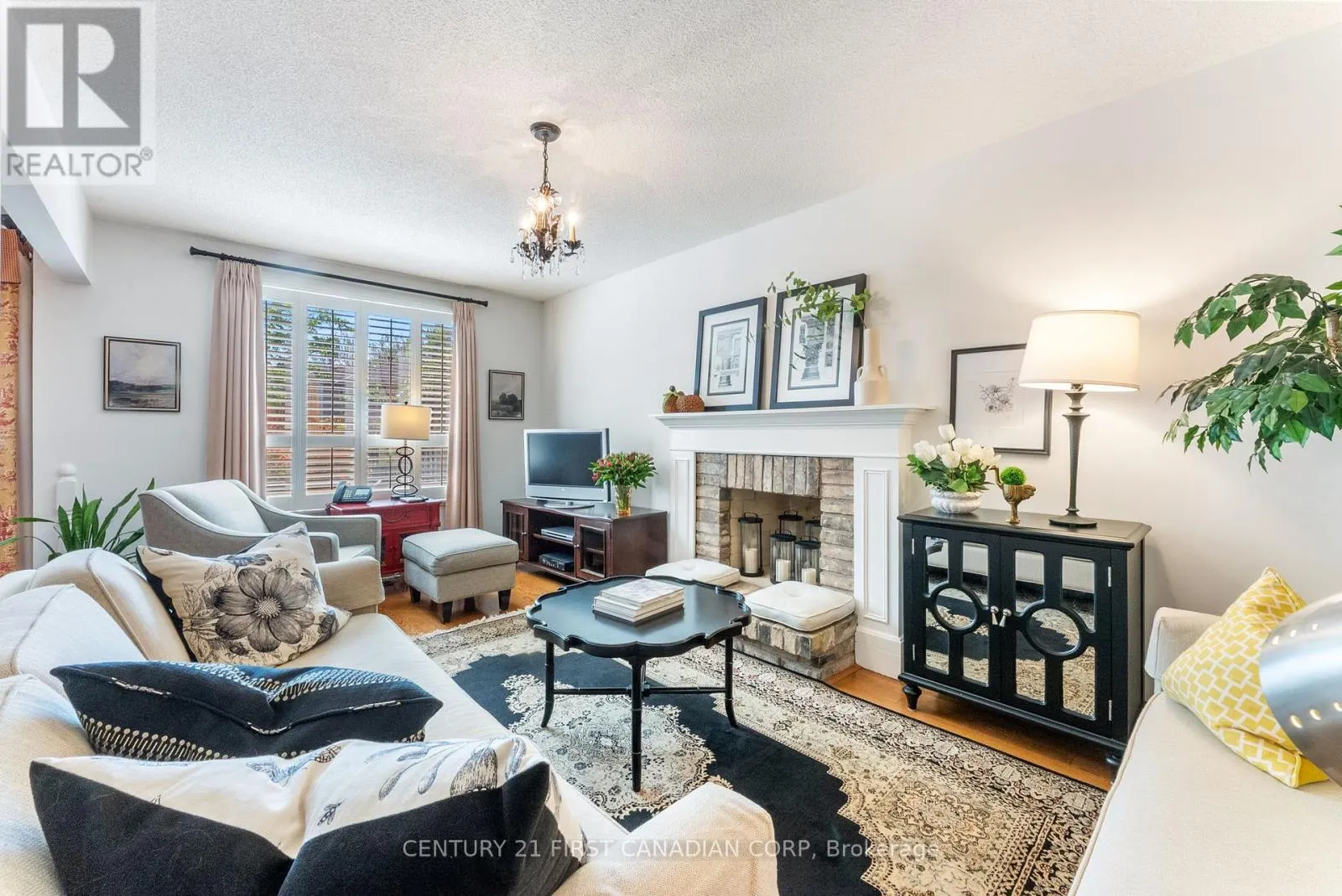 1224 NATHANIEL CRESCENT
