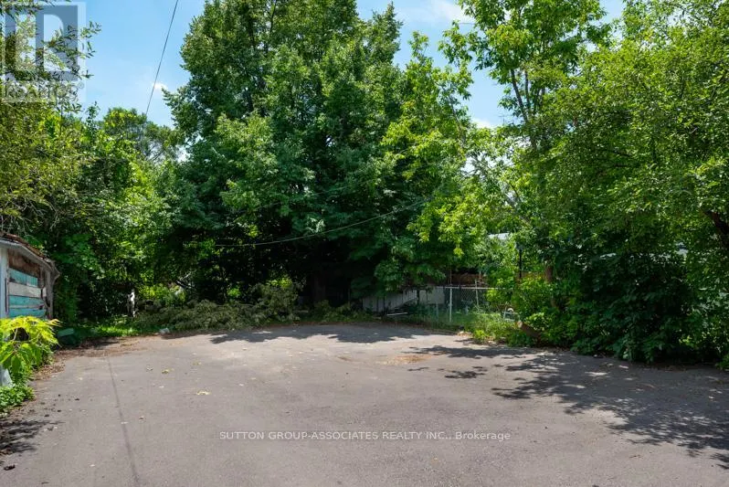 LOWER - 1059 BRIAR HILL AVENUE