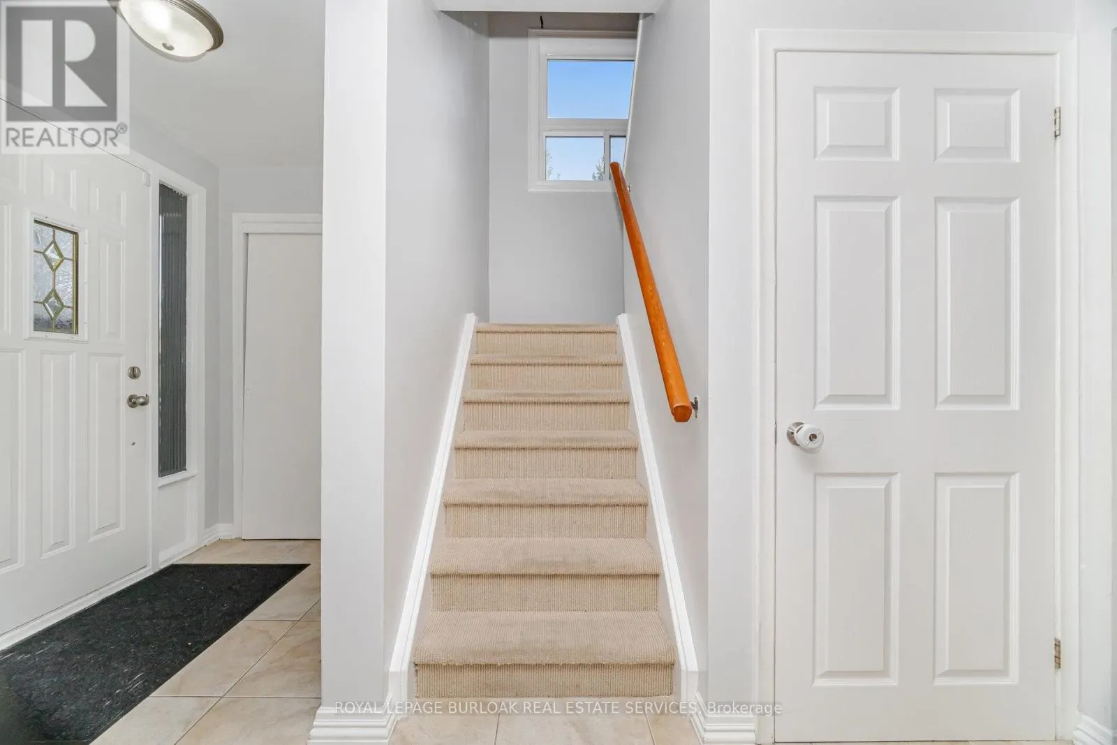 2295 BARCLAY ROAD