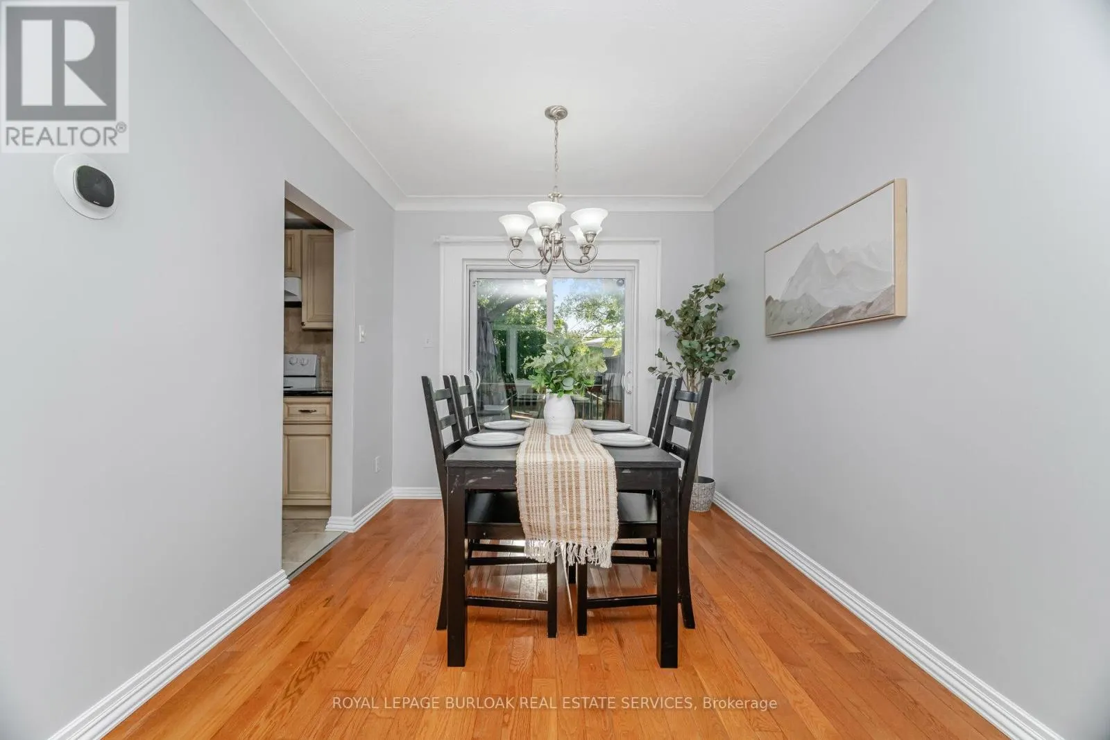 2295 BARCLAY ROAD