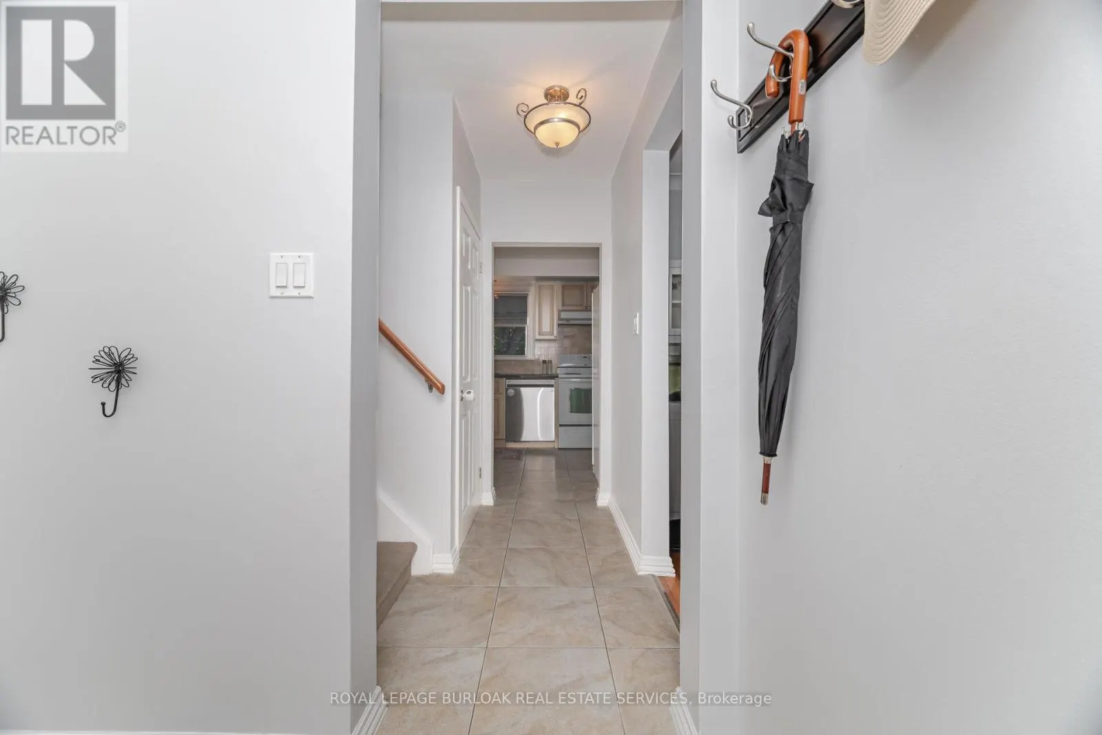 2295 BARCLAY ROAD