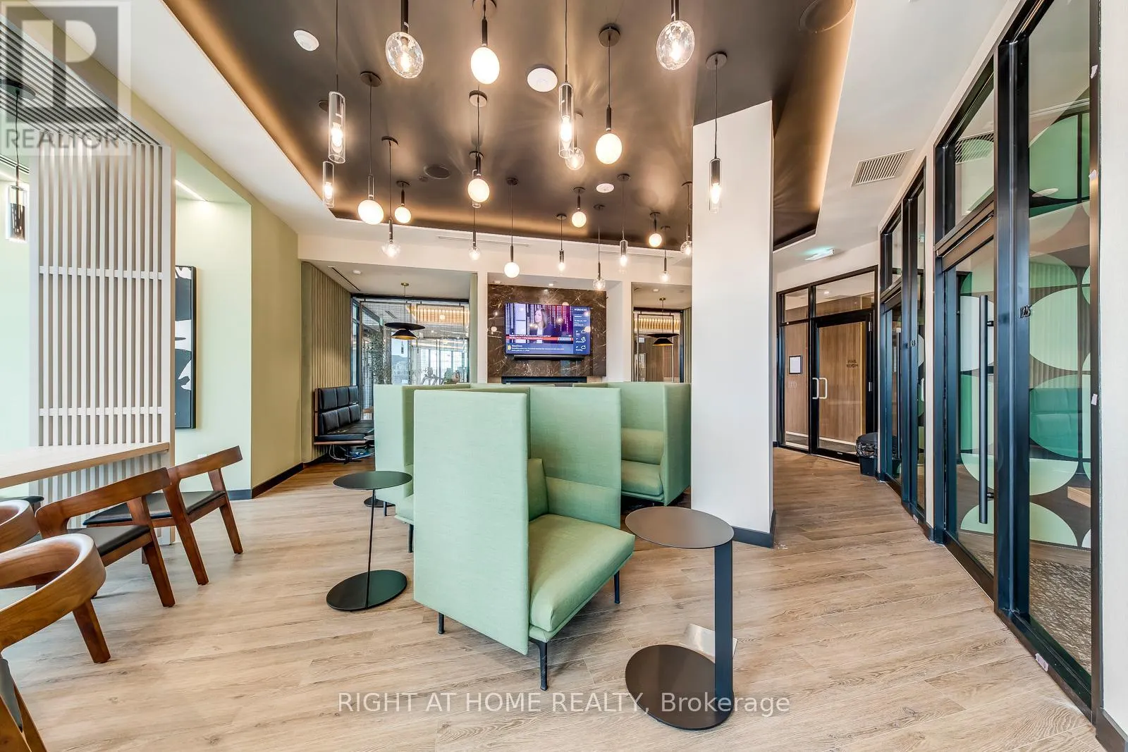 136 - 2501 SAW WHET BOULEVARD