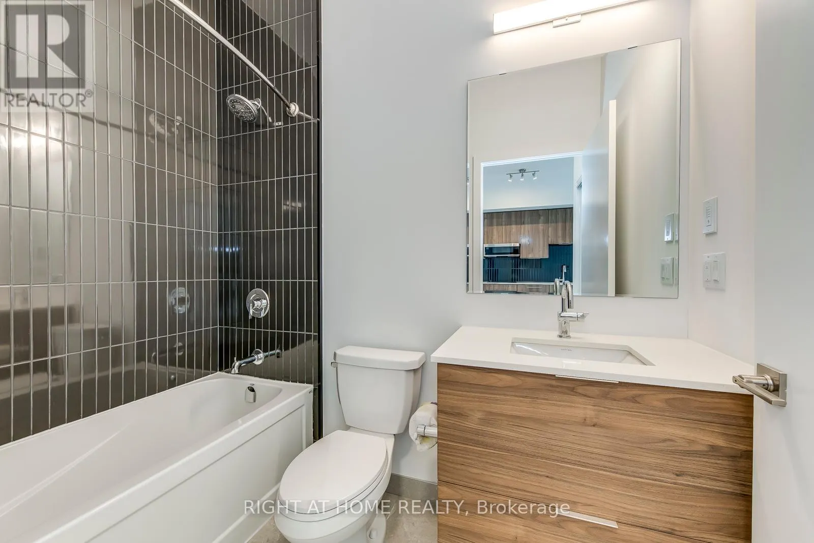 136 - 2501 SAW WHET BOULEVARD