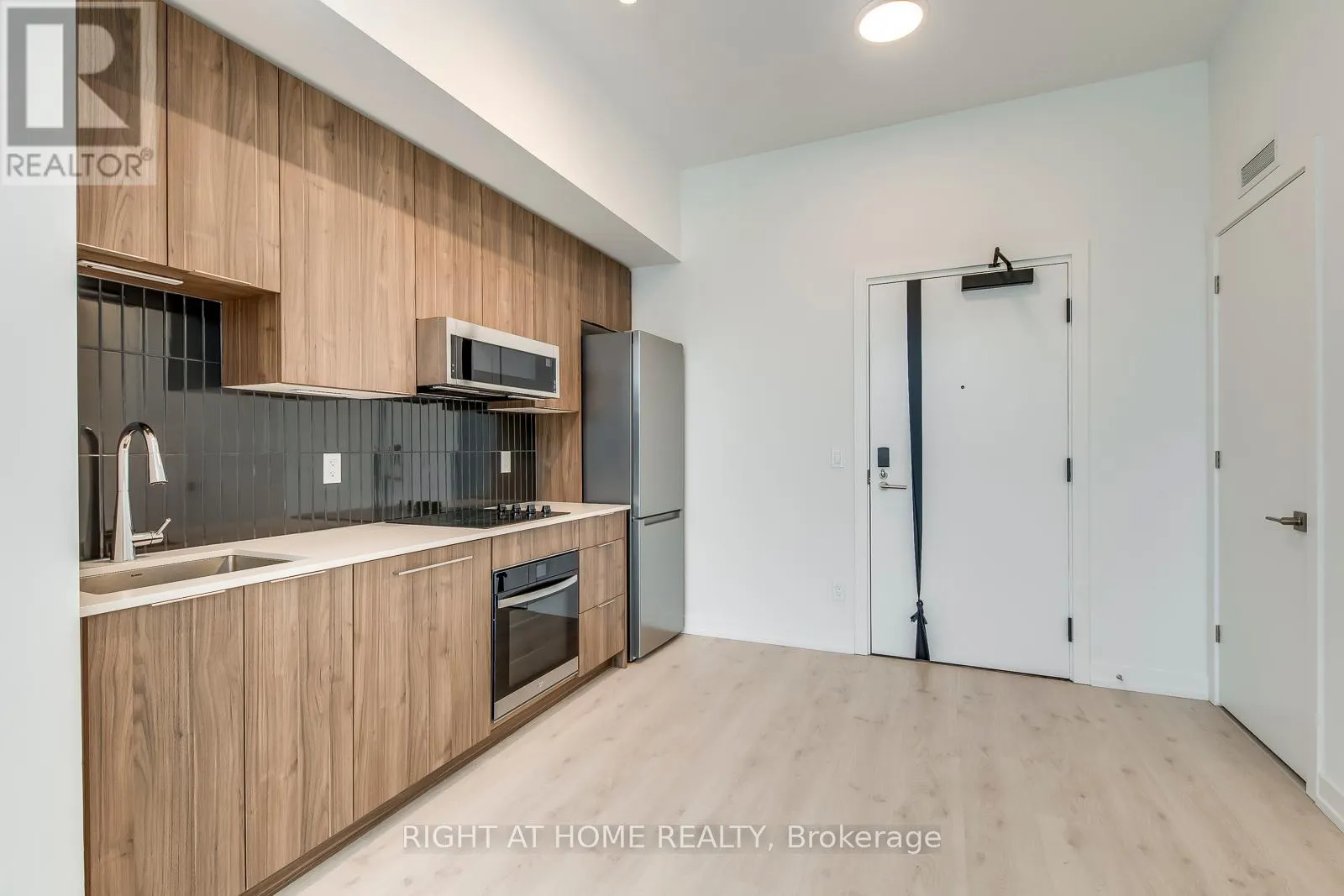 136 - 2501 SAW WHET BOULEVARD