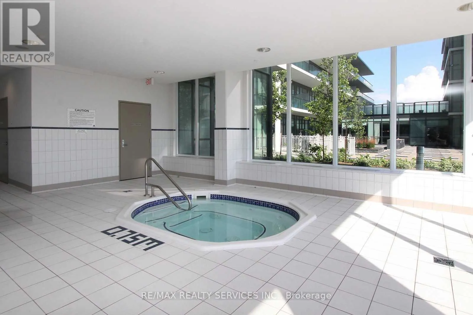1710 - 4070 CONFEDERATION PARKWAY