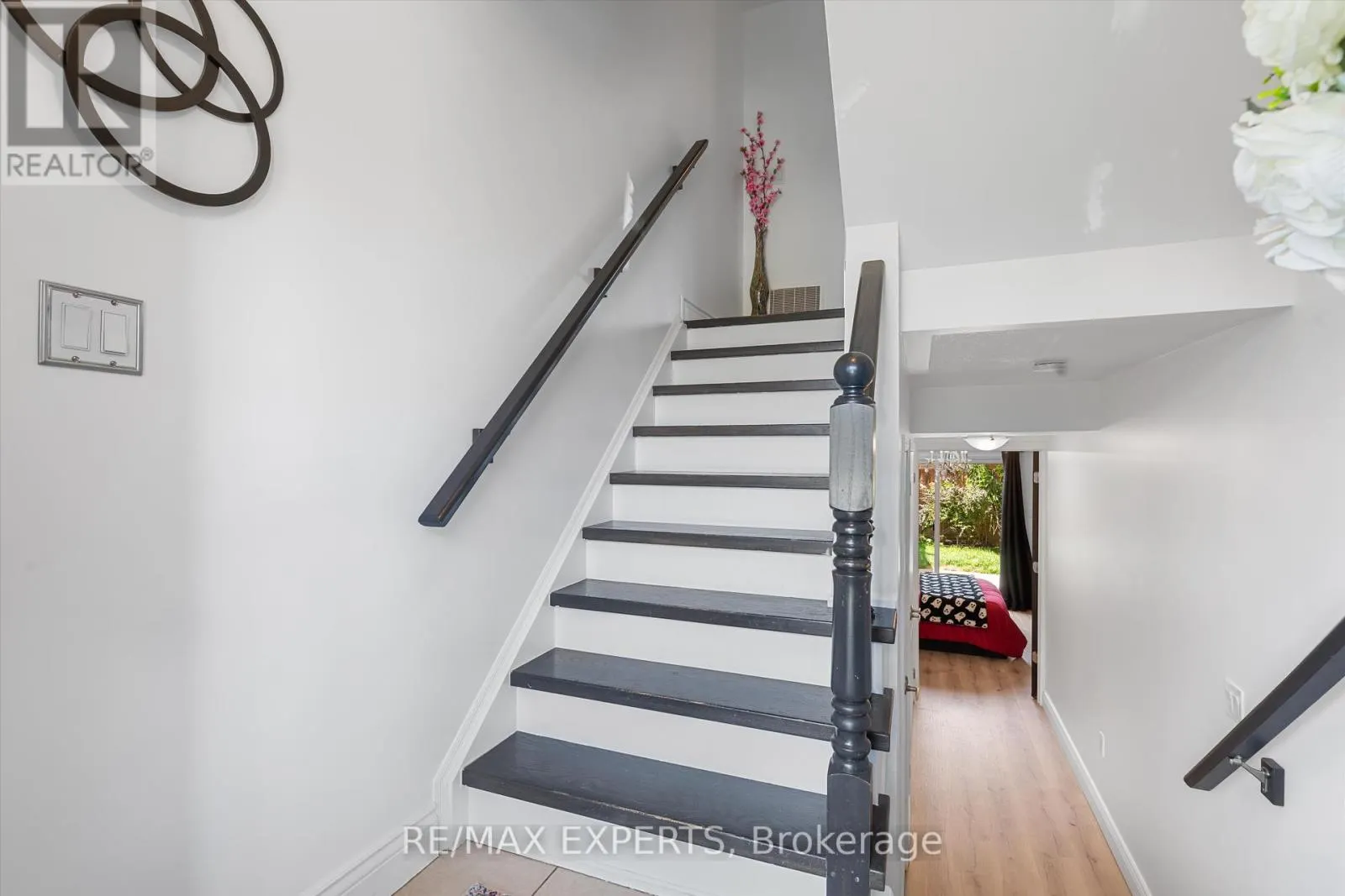 84 VANHORE CLOSE