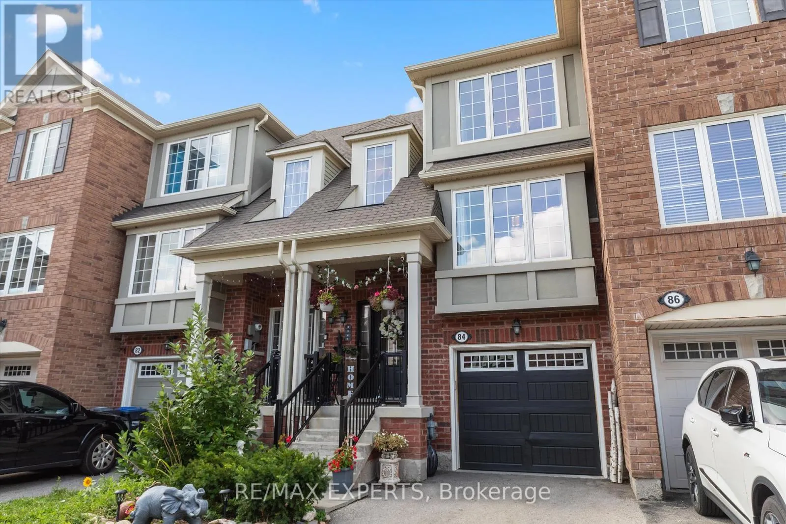 84 VANHORE CLOSE