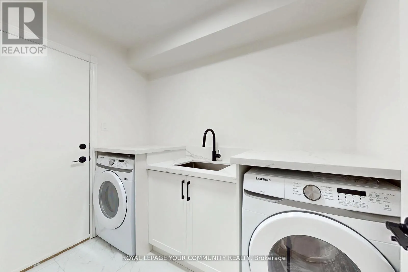 5158 SUNDIAL COURT