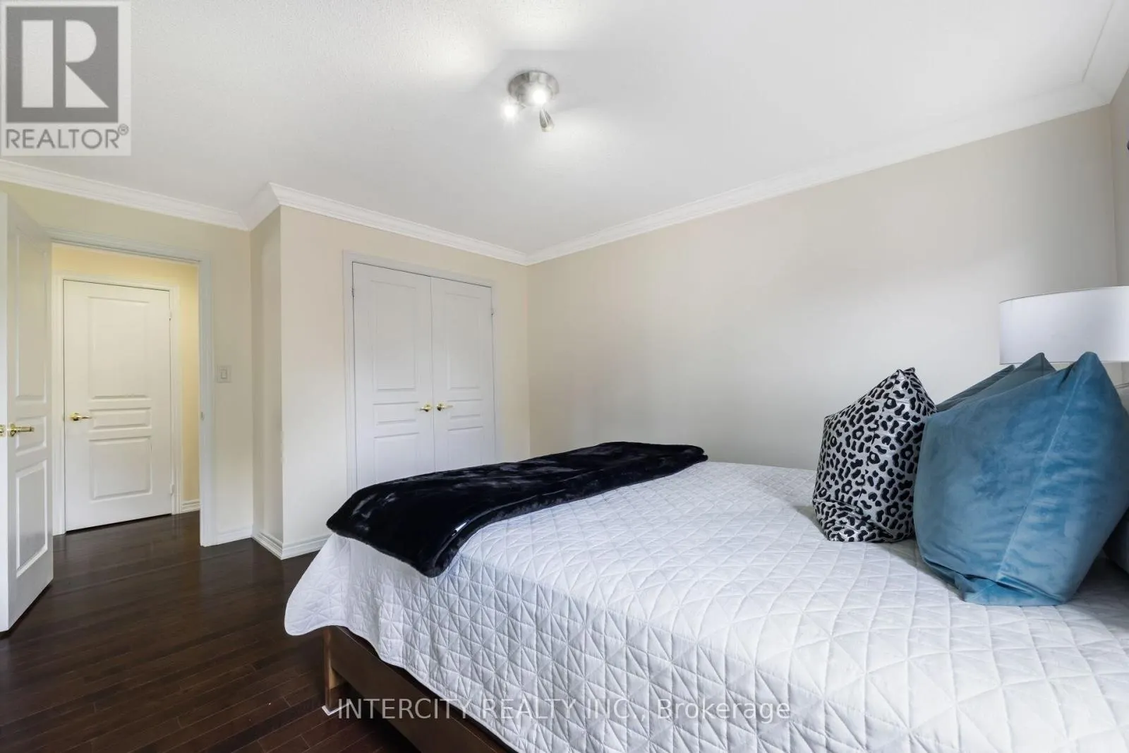 41 TAPPET DRIVE