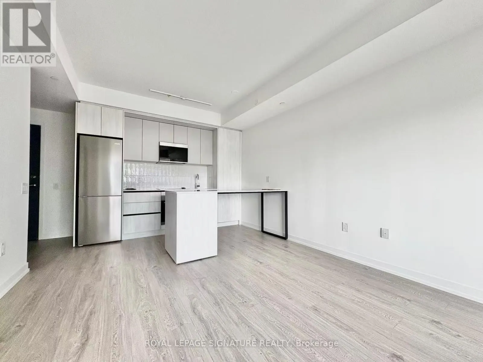 618 - 2485 EGLINTON AVENUE W