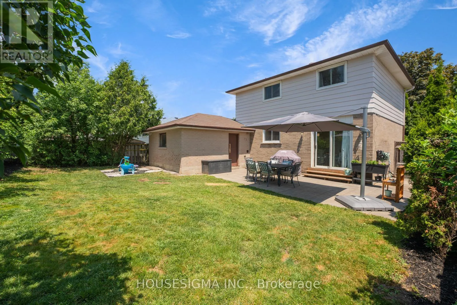 198 ARCHDEKIN DRIVE