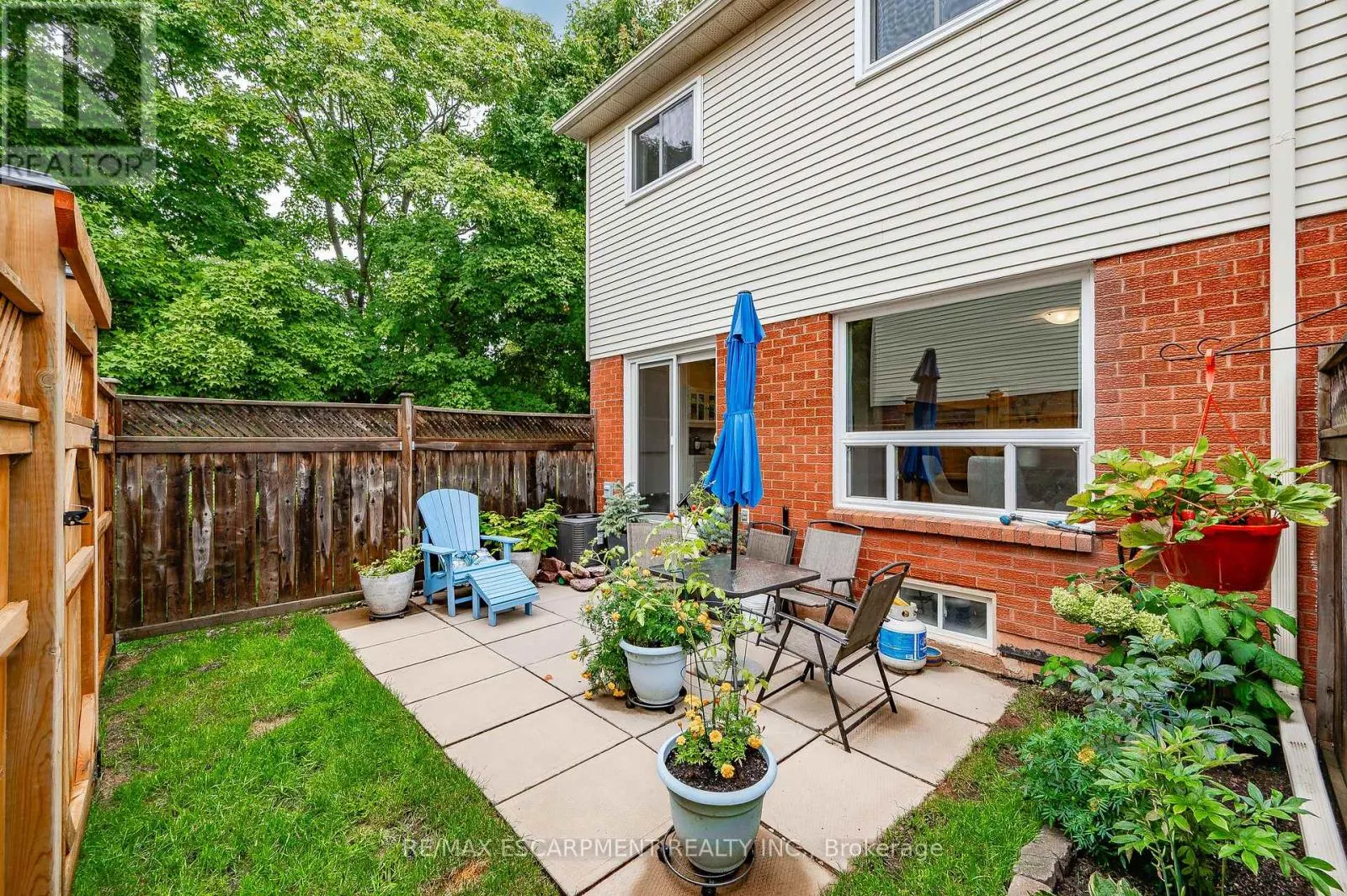 23 - 415 RIVER OAKS BOULEVARD W