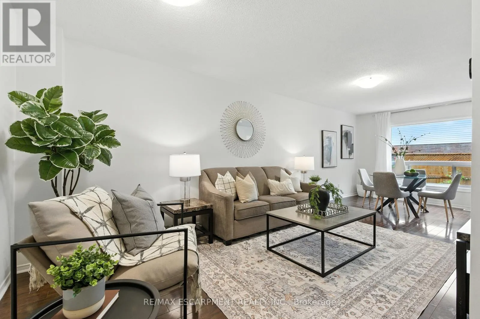 23 - 415 RIVER OAKS BOULEVARD W