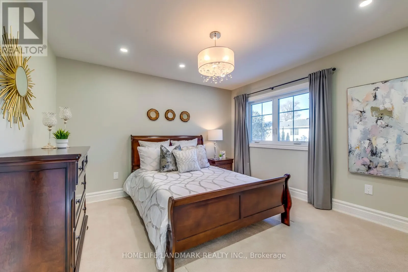 214 WANETA DRIVE