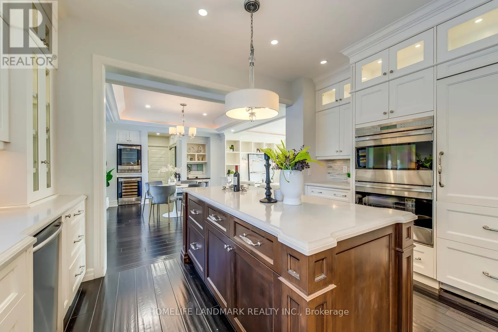 214 WANETA DRIVE
