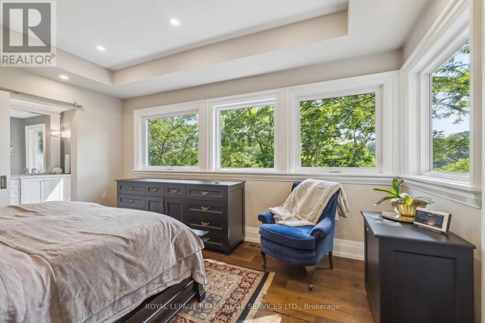 382 TRAFALGAR ROAD