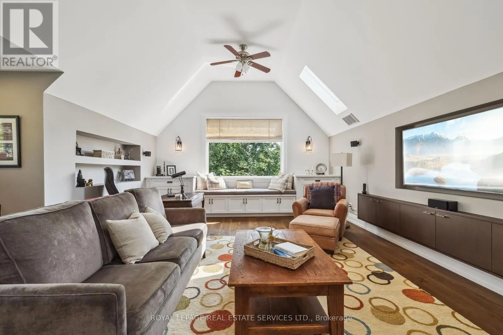 382 TRAFALGAR ROAD