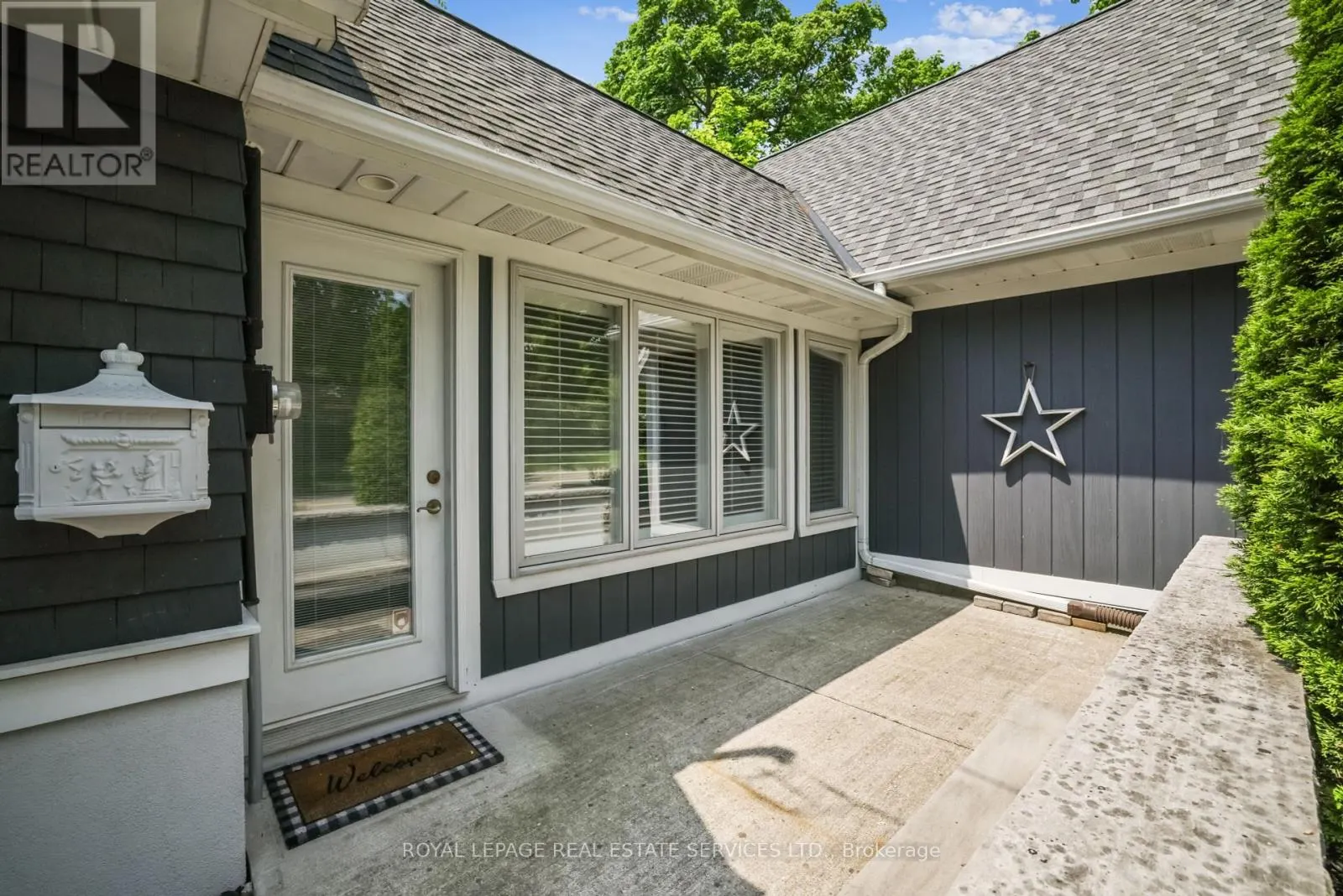 382 TRAFALGAR ROAD