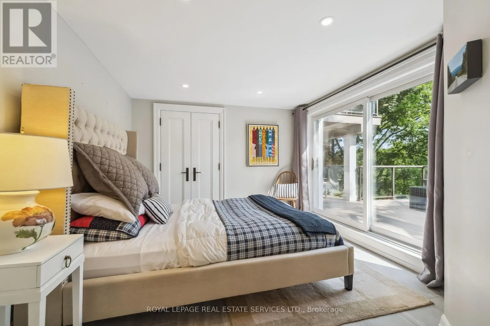 382 TRAFALGAR ROAD