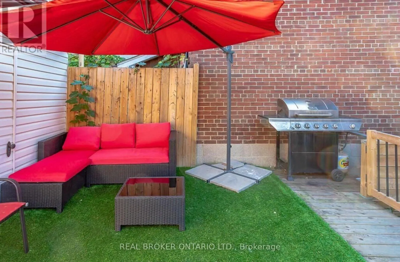 LOWER LEVEL - 827 ST CLARENS AVENUE