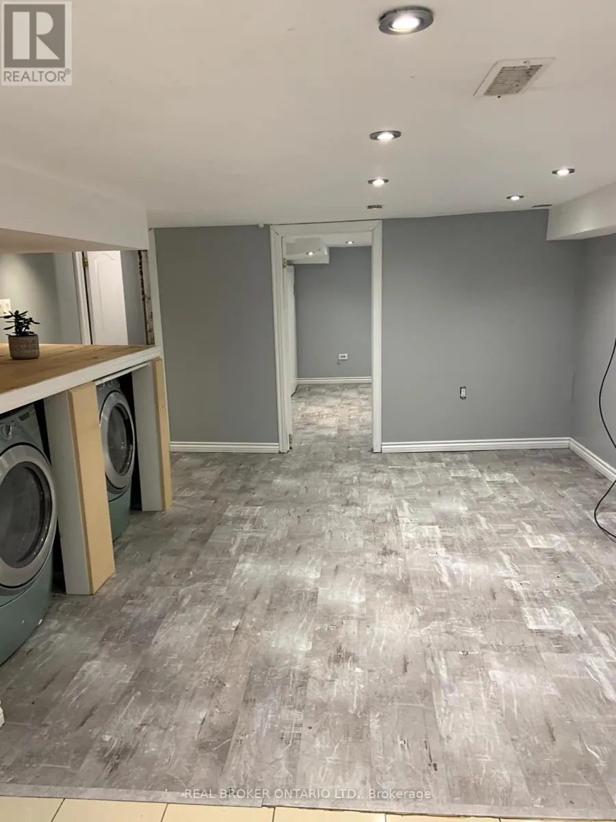 LOWER LEVEL - 827 ST CLARENS AVENUE