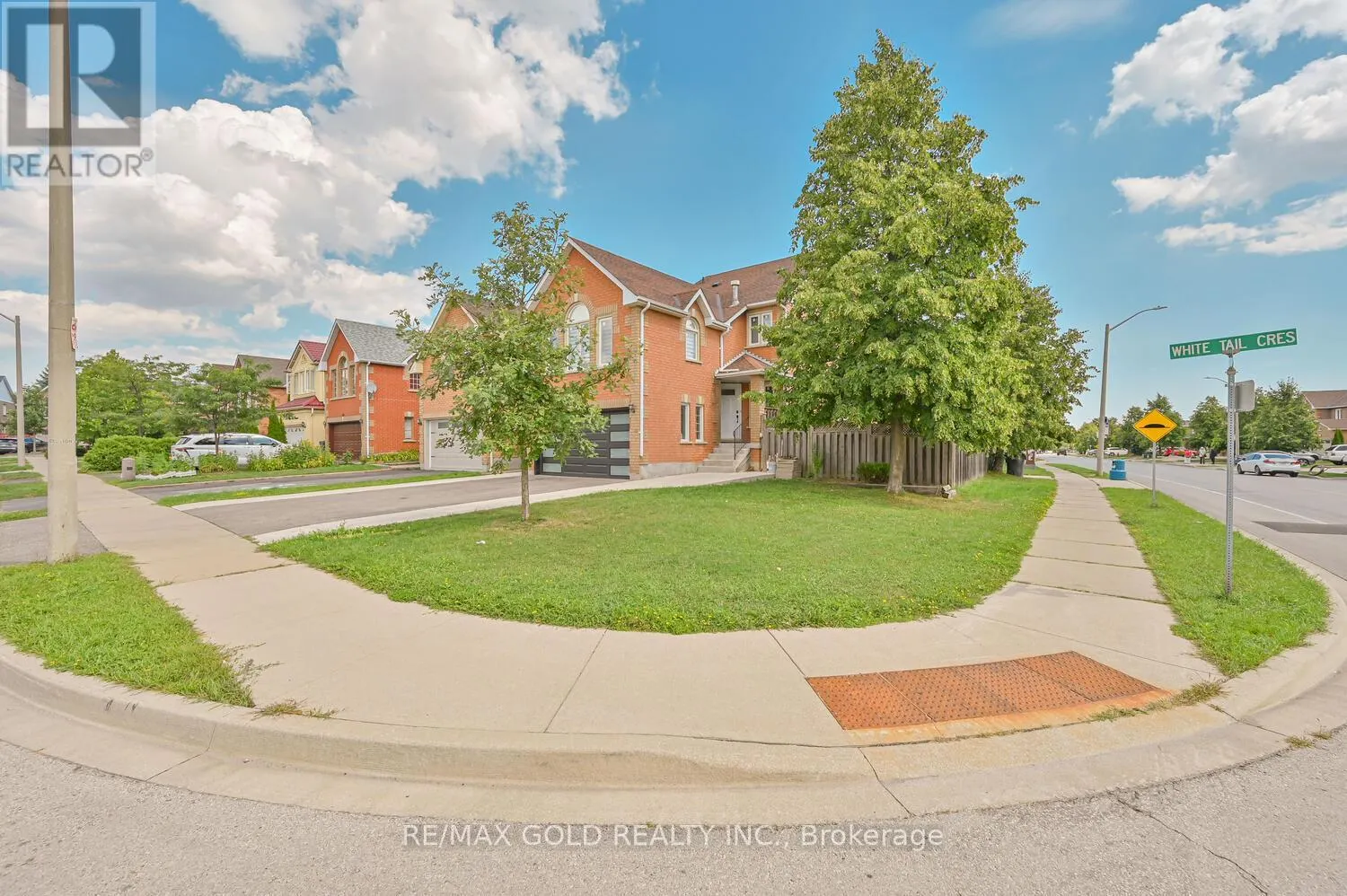122 WHITE TAIL CRESCENT