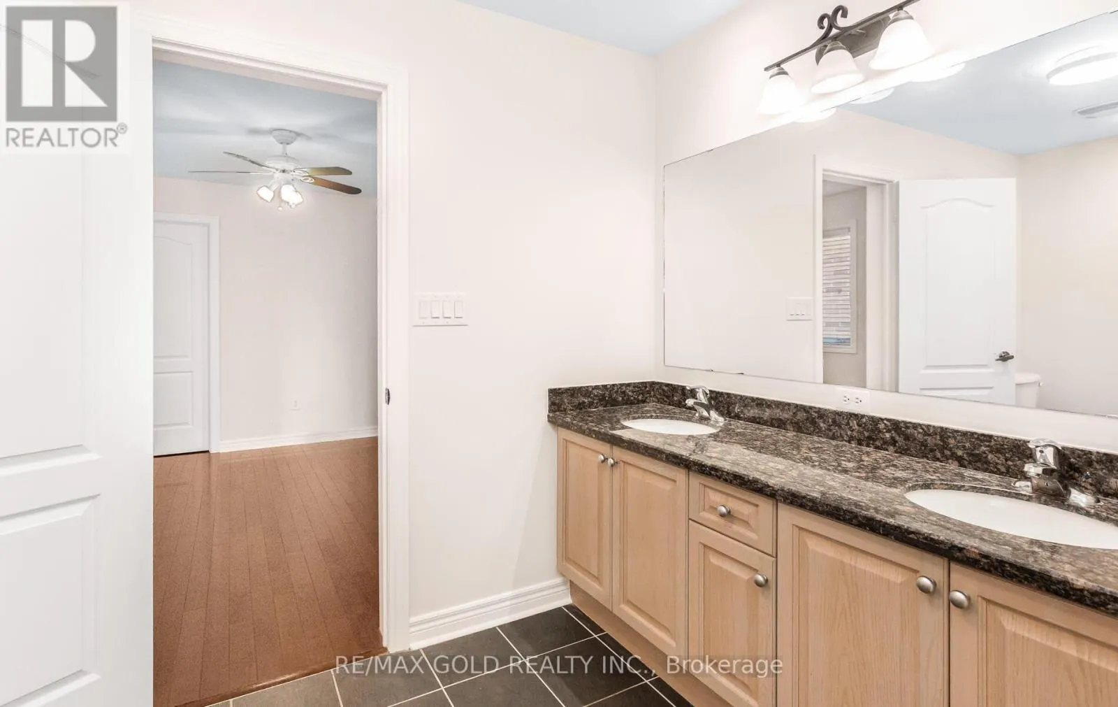 3129 GLADISH GROVE