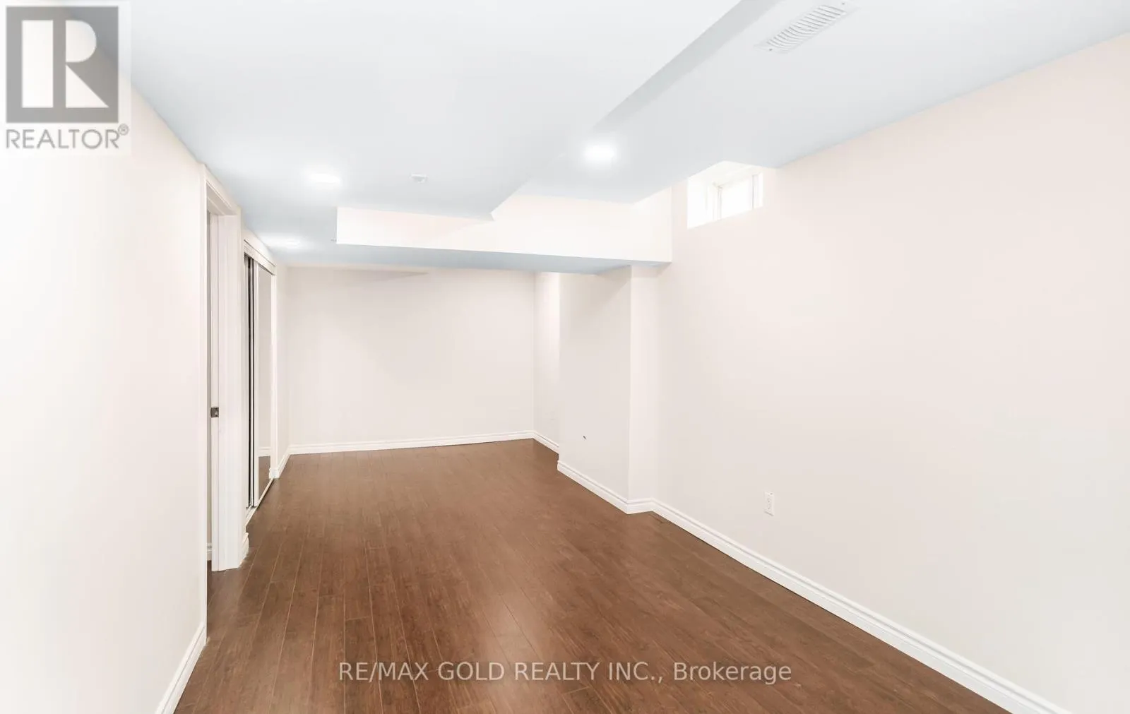 3129 GLADISH GROVE