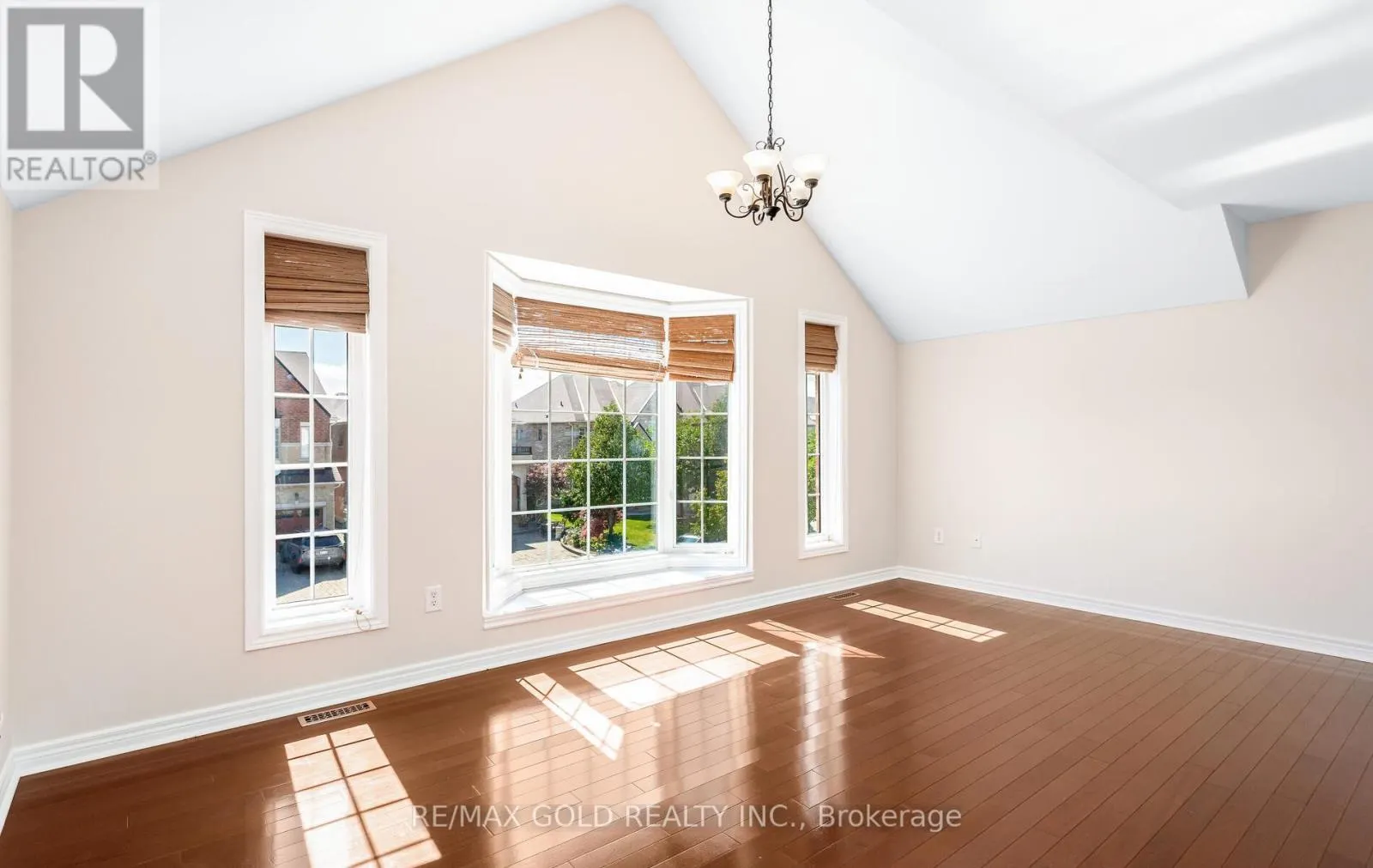 3129 GLADISH GROVE