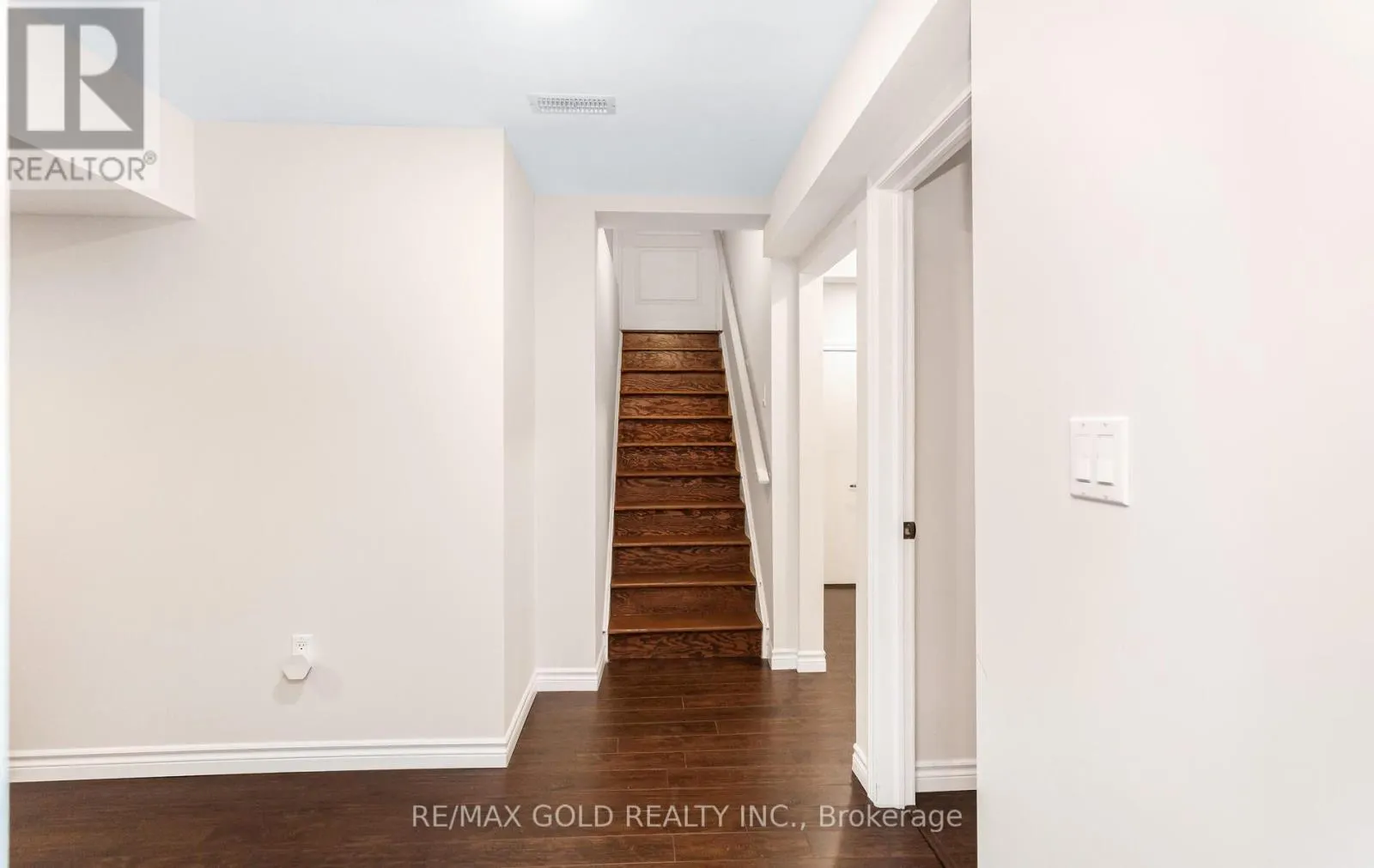 3129 GLADISH GROVE