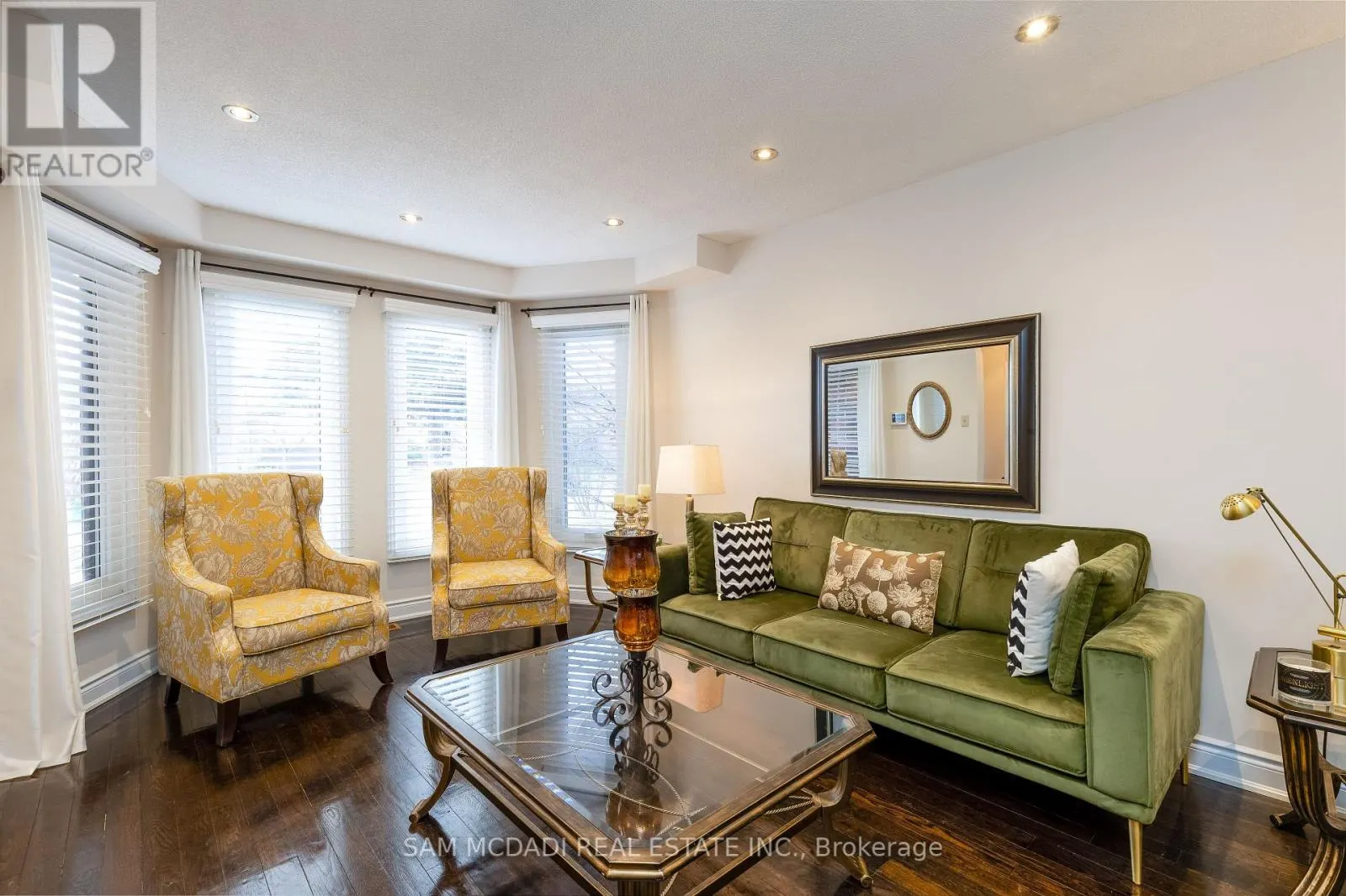 100 CASTLEHILL ROAD