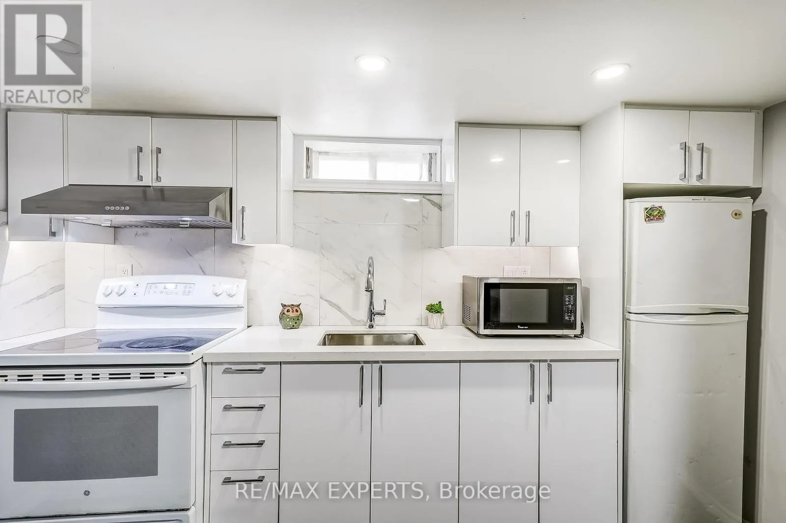 31 SHALOM CRESCENT