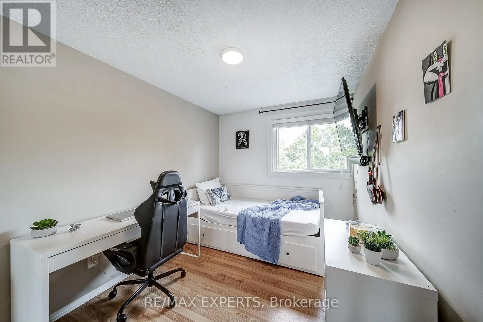 31 SHALOM CRESCENT