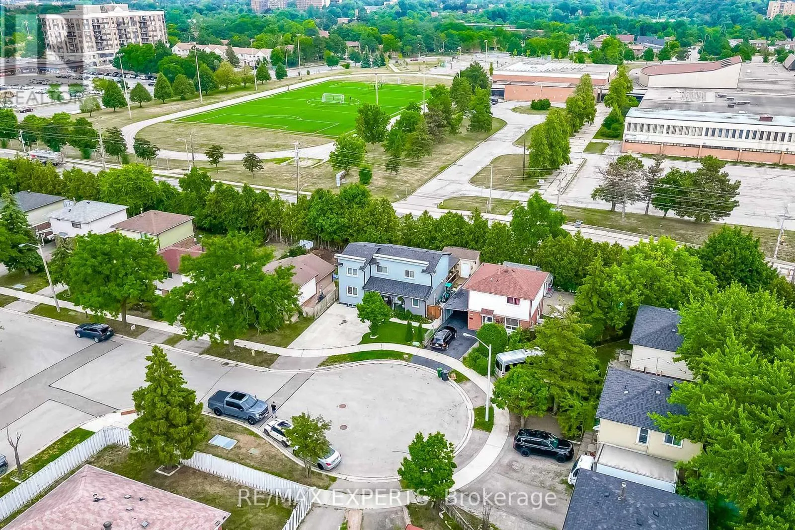 31 SHALOM CRESCENT